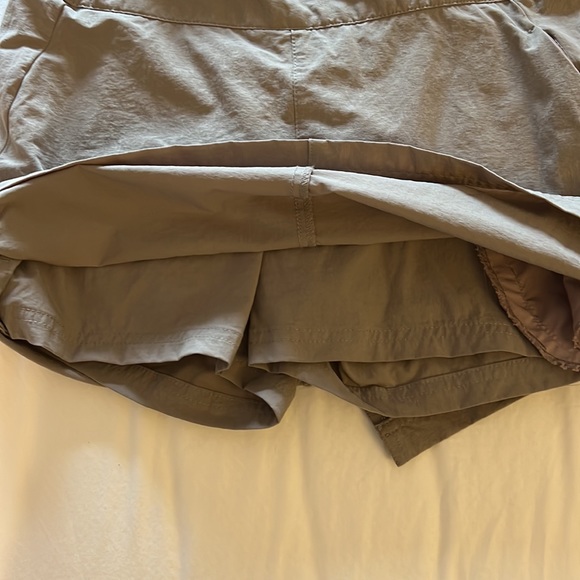 Tan skort - Picture 3 of 4